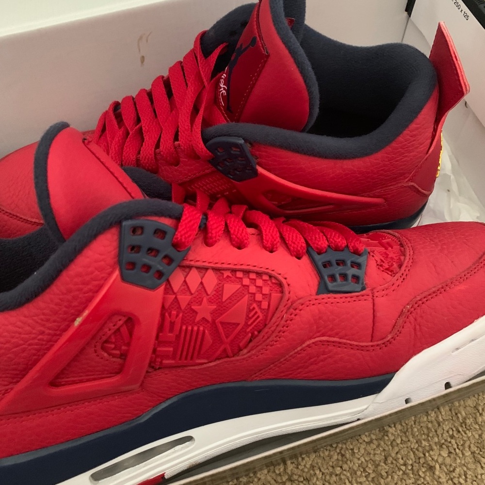 Jordan retro 4’s CONTACT ME AT 3176712512